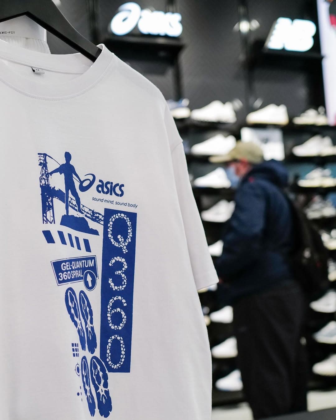 Asics × Foot Locker — Sérigraphie Parisienne pour un événement sneaker mondial.